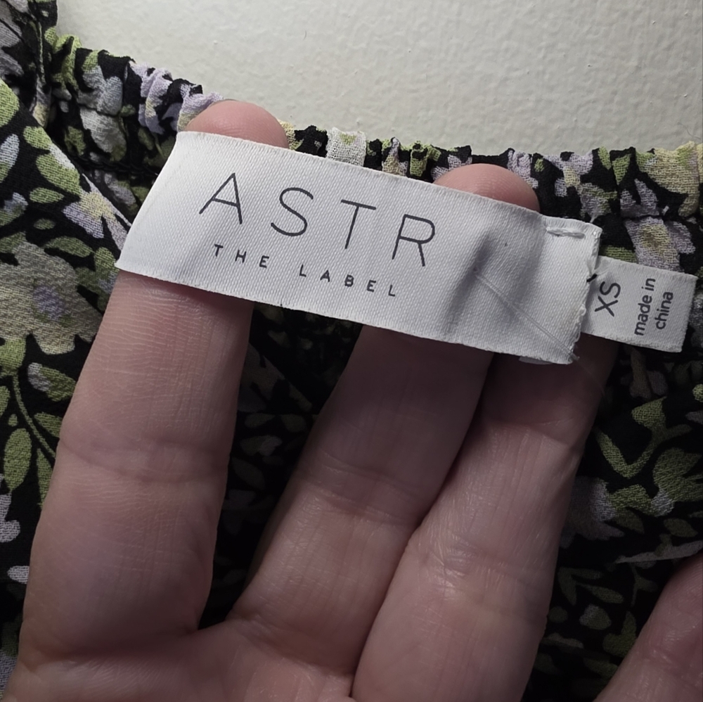 ASTR The Label Floral Rouched Dress Size X-Small - Picture 3 of 7